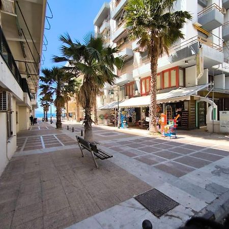 Apartment 50 Meters From The Beach 路特奇 外观 照片