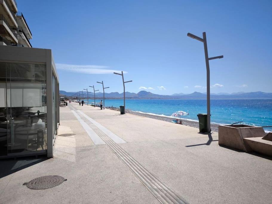 Apartment 50 Meters From The Beach 路特奇 外观 照片